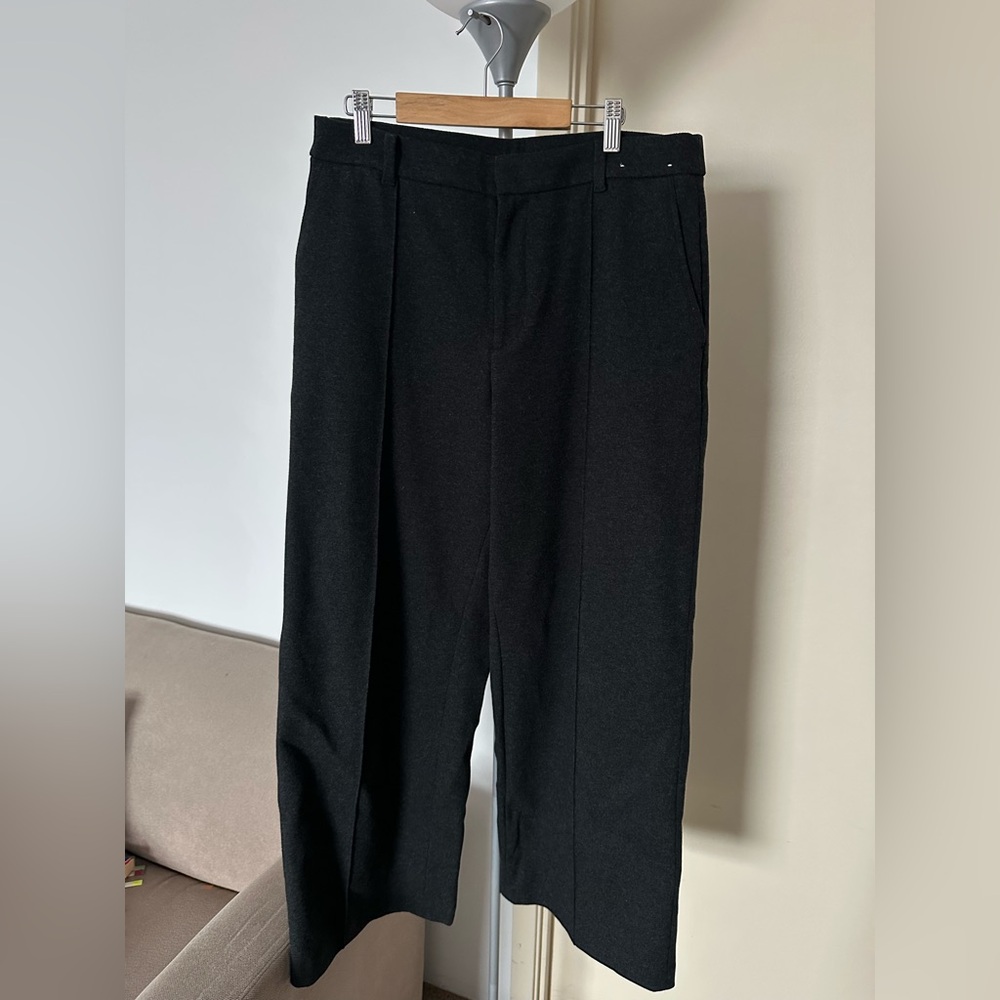 Uniqlo Wide Leg Charcoal Trousers in Size L - Picture 3 of 5